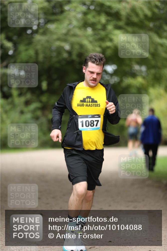 30.08.2026 - Elbe Triathlon Hamburg Antke Förster http://msf.ph/oto/10104088 30.08.2026 11:46:20 Laufen 1087 meine-sportfotos.de