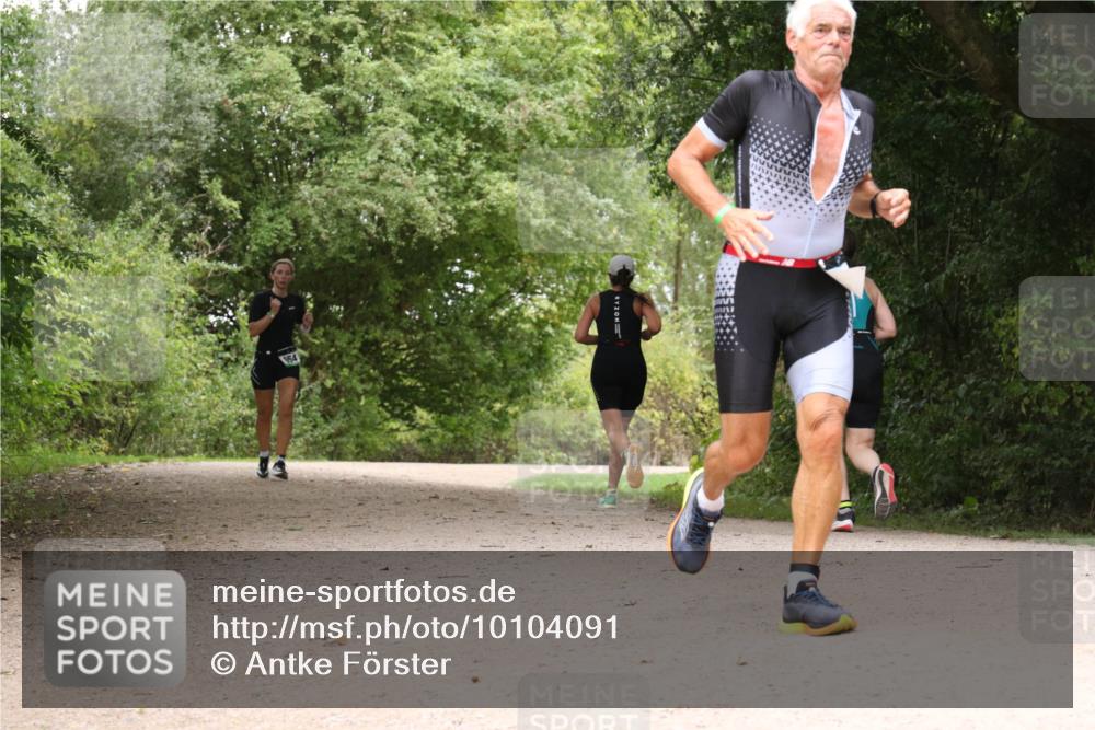 30.08.2026 - Elbe Triathlon Hamburg Antke Förster http://msf.ph/oto/10104091 30.08.2026 11:50:27 Laufen  meine-sportfotos.de