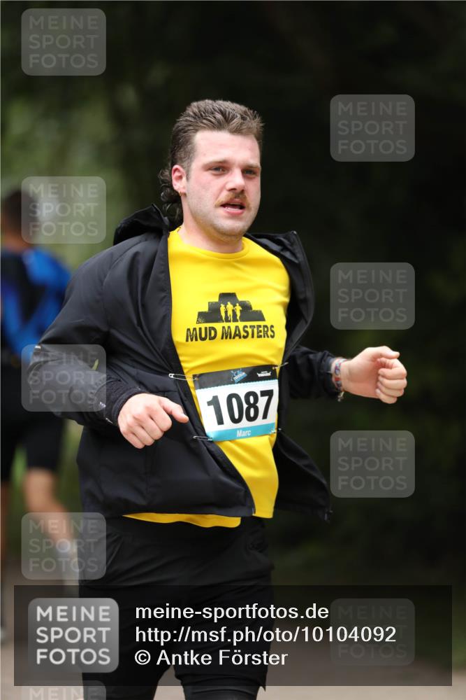 30.08.2026 - Elbe Triathlon Hamburg Antke Förster http://msf.ph/oto/10104092 30.08.2026 11:46:21 Laufen 1087 meine-sportfotos.de