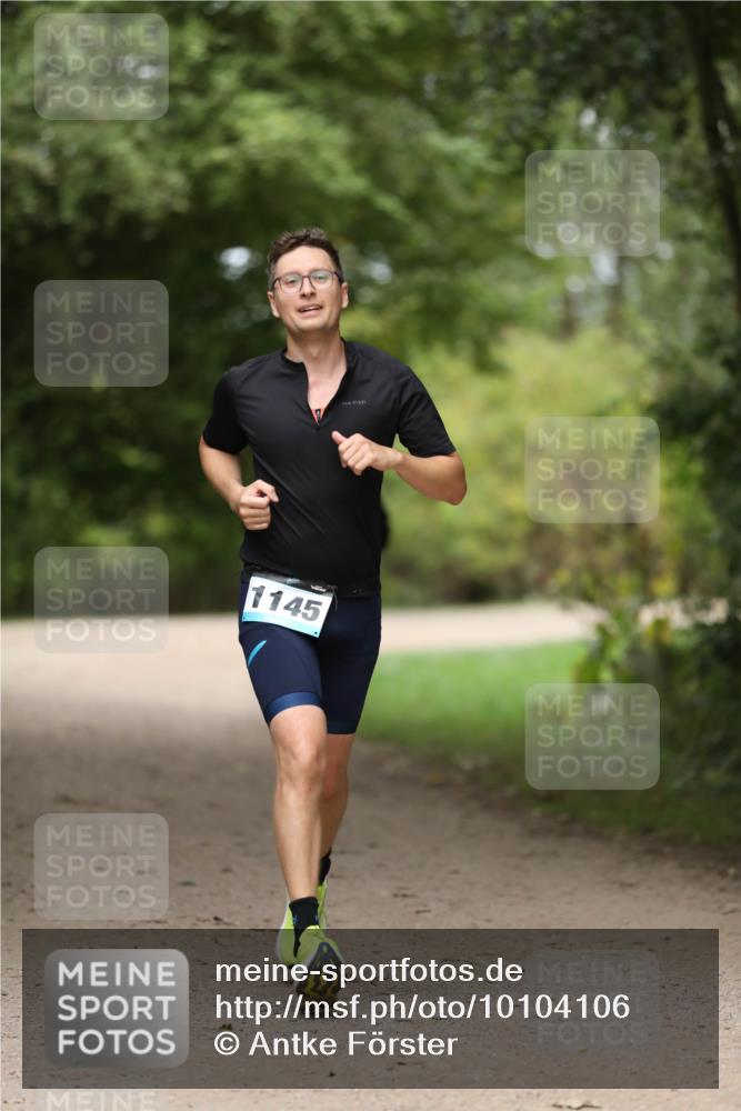 30.08.2026 - Elbe Triathlon Hamburg Antke Förster http://msf.ph/oto/10104106 30.08.2026 11:46:41 Laufen 1145 meine-sportfotos.de