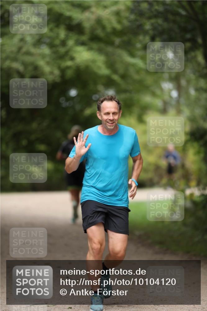 30.08.2026 - Elbe Triathlon Hamburg Antke Förster http://msf.ph/oto/10104120 30.08.2026 11:46:48 Laufen  meine-sportfotos.de