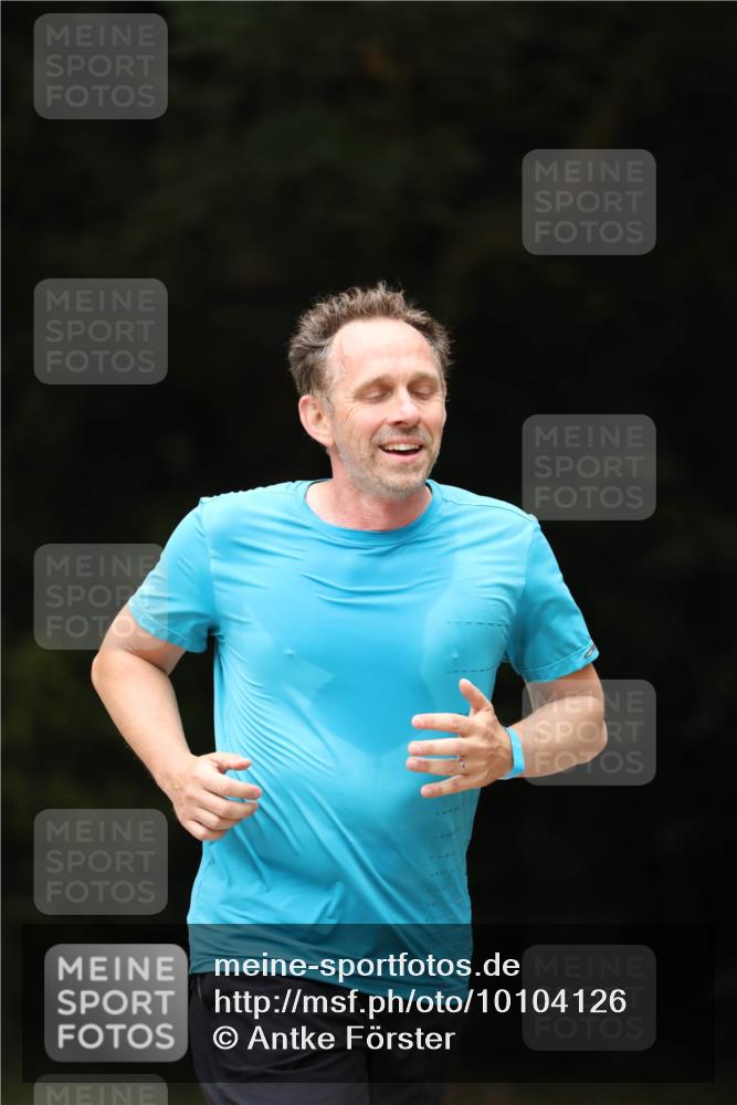 30.08.2026 - Elbe Triathlon Hamburg Antke Förster http://msf.ph/oto/10104126 30.08.2026 11:46:50 Laufen  meine-sportfotos.de