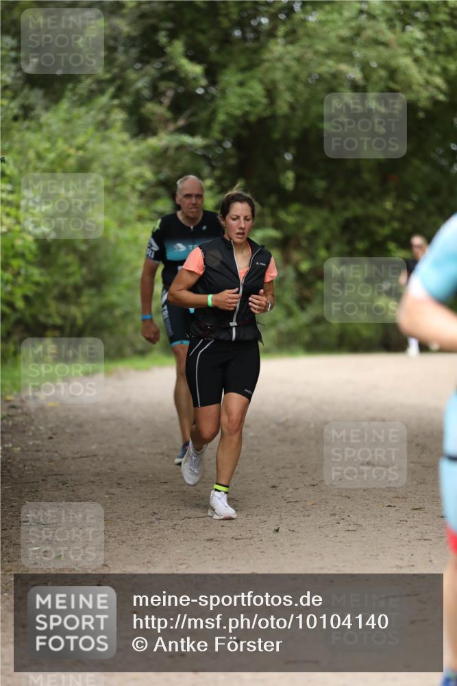 30.08.2026 - Elbe Triathlon Hamburg Antke Förster http://msf.ph/oto/10104140 30.08.2026 11:47:12 Laufen  meine-sportfotos.de