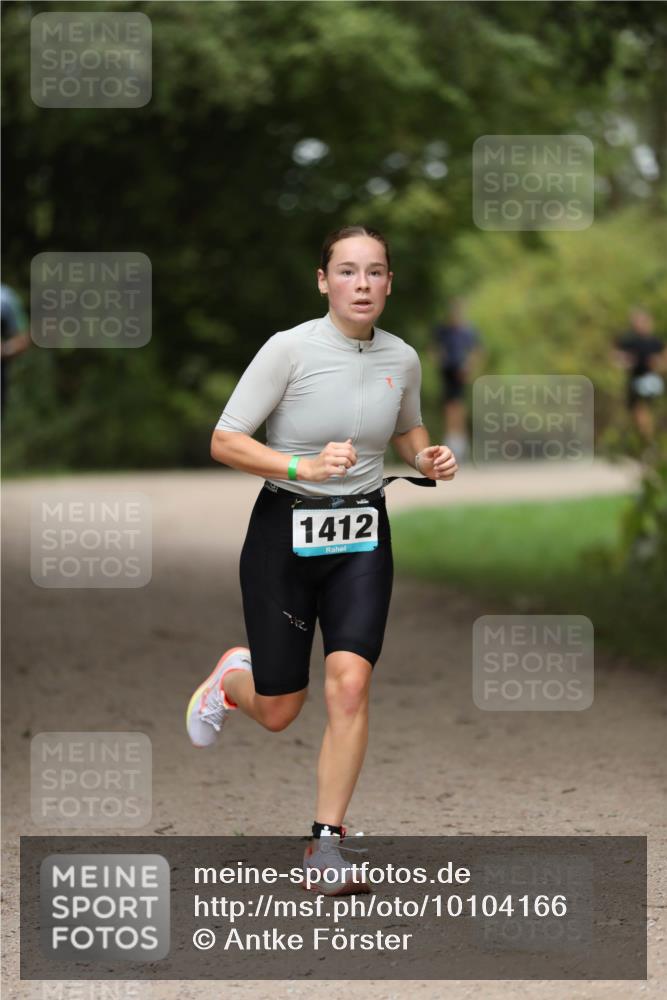 30.08.2026 - Elbe Triathlon Hamburg Antke Förster http://msf.ph/oto/10104166 30.08.2026 11:47:34 Laufen 1412, 342 meine-sportfotos.de