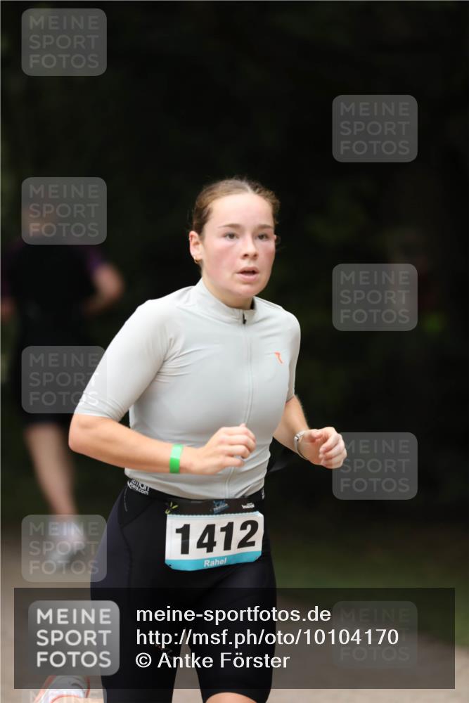 30.08.2026 - Elbe Triathlon Hamburg Antke Förster http://msf.ph/oto/10104170 30.08.2026 11:47:35 Laufen 1412 meine-sportfotos.de