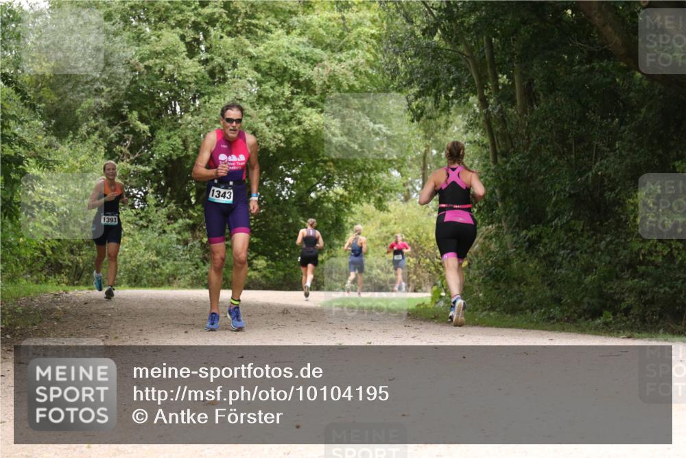 30.08.2026 - Elbe Triathlon Hamburg Antke Förster http://msf.ph/oto/10104195 30.08.2026 11:52:15 Laufen 1393, 1343 meine-sportfotos.de