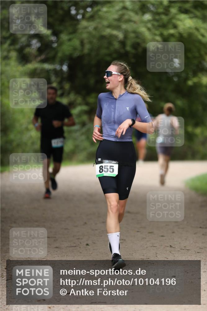 30.08.2026 - Elbe Triathlon Hamburg Antke Förster http://msf.ph/oto/10104196 30.08.2026 11:47:48 Laufen 855 meine-sportfotos.de