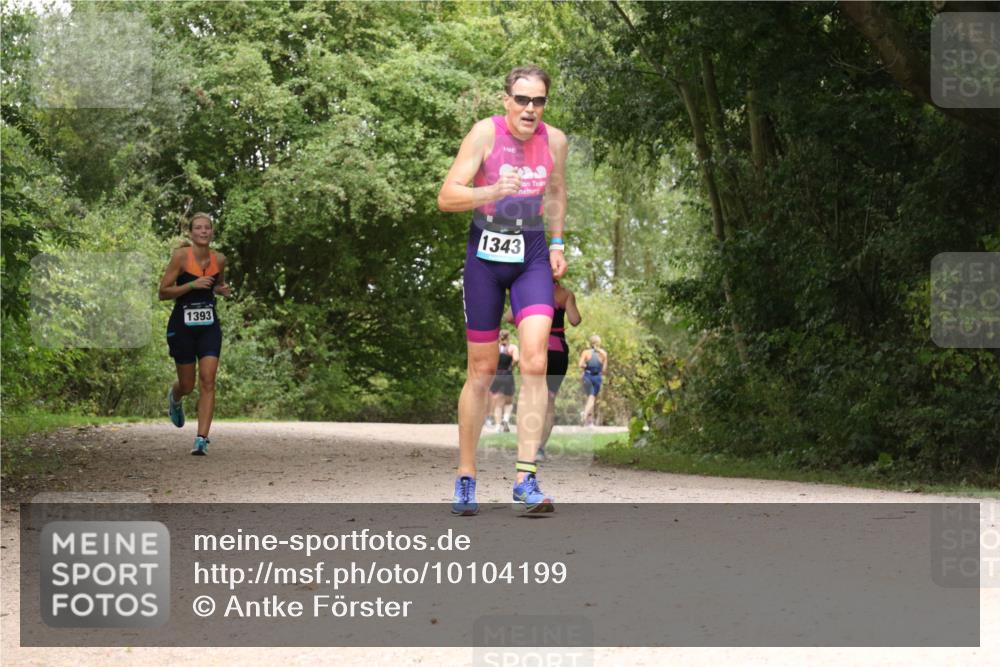 30.08.2026 - Elbe Triathlon Hamburg Antke Förster http://msf.ph/oto/10104199 30.08.2026 11:52:17 Laufen 1393, 1343 meine-sportfotos.de