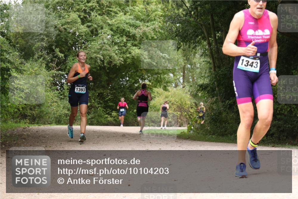 30.08.2026 - Elbe Triathlon Hamburg Antke Förster http://msf.ph/oto/10104203 30.08.2026 11:52:18 Laufen 1393, 1343 meine-sportfotos.de