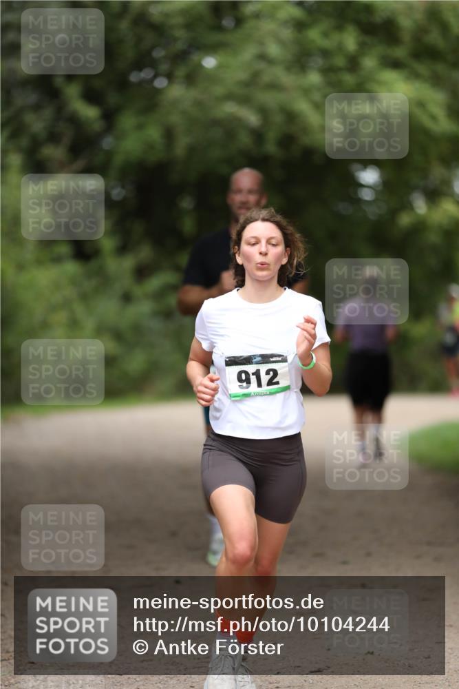 30.08.2026 - Elbe Triathlon Hamburg Antke Förster http://msf.ph/oto/10104244 30.08.2026 11:48:22 Laufen 912 meine-sportfotos.de