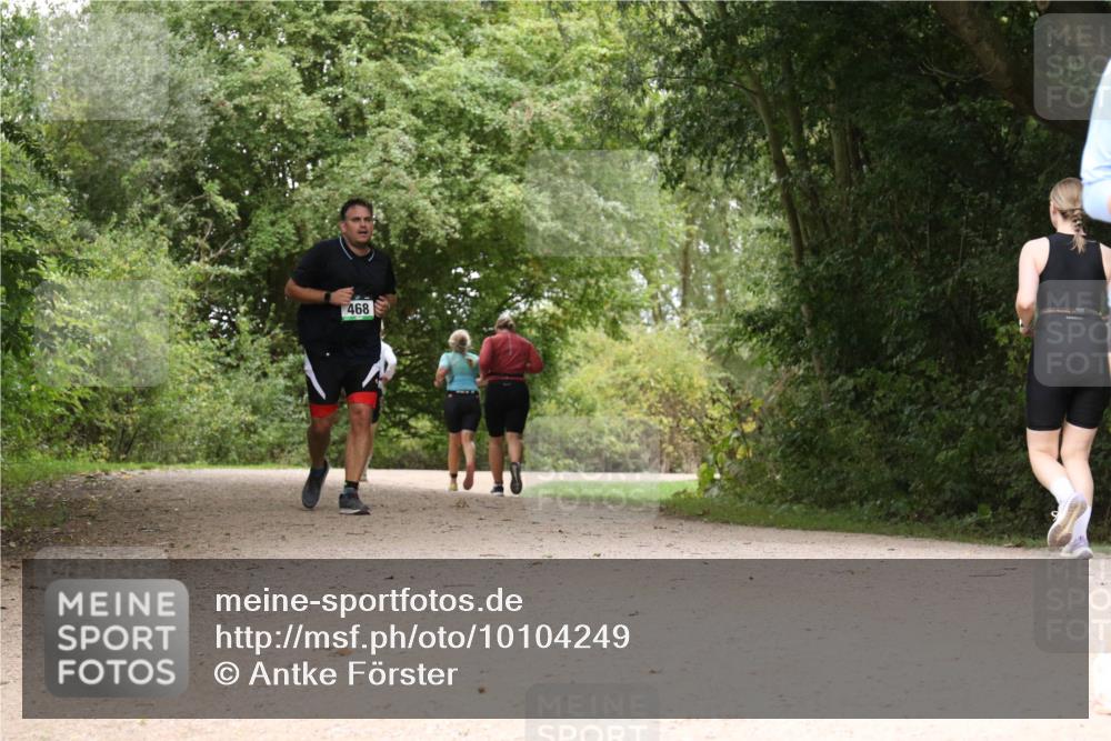 30.08.2026 - Elbe Triathlon Hamburg Antke Förster http://msf.ph/oto/10104249 30.08.2026 11:52:47 Laufen 468 meine-sportfotos.de