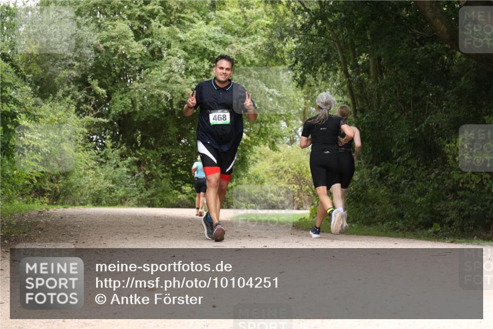 30.08.2026 - Elbe Triathlon Hamburg Antke Förster http://msf.ph/oto/10104251 30.08.2026 11:52:49 Laufen 468 meine-sportfotos.de