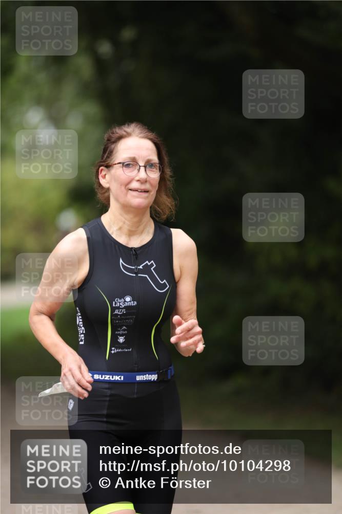 30.08.2026 - Elbe Triathlon Hamburg Antke Förster http://msf.ph/oto/10104298 30.08.2026 11:49:05 Laufen  meine-sportfotos.de