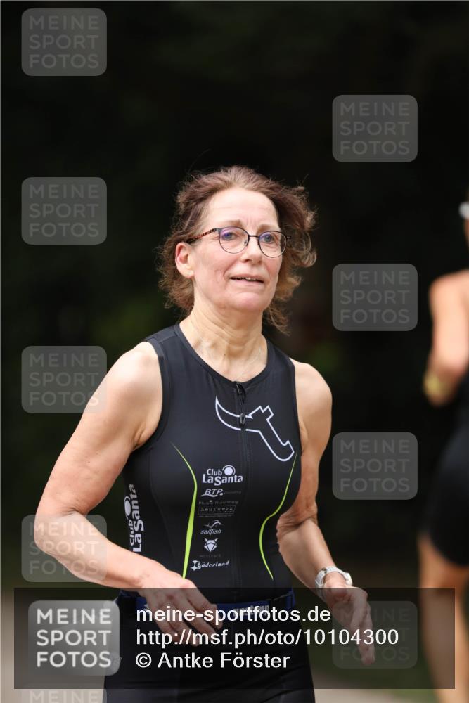 30.08.2026 - Elbe Triathlon Hamburg Antke Förster http://msf.ph/oto/10104300 30.08.2026 11:49:06 Laufen  meine-sportfotos.de
