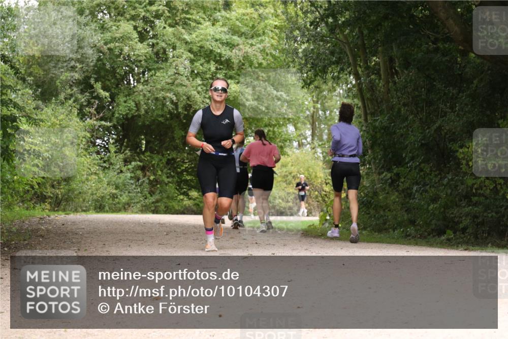 30.08.2026 - Elbe Triathlon Hamburg Antke Förster http://msf.ph/oto/10104307 30.08.2026 11:53:32 Laufen  meine-sportfotos.de