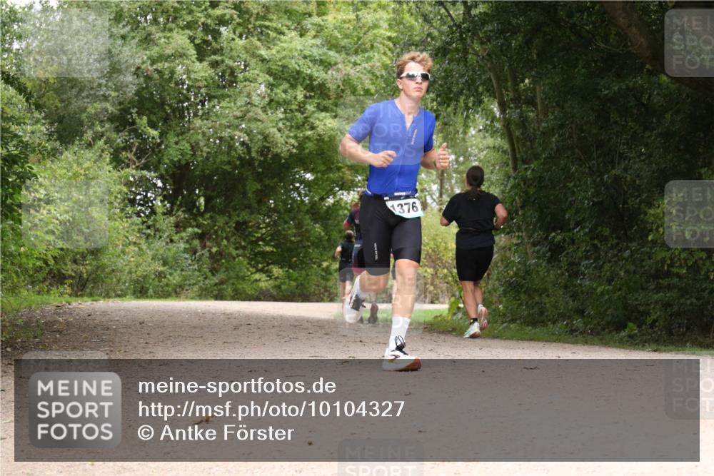 30.08.2026 - Elbe Triathlon Hamburg Antke Förster http://msf.ph/oto/10104327 30.08.2026 11:53:54 Laufen 1376 meine-sportfotos.de