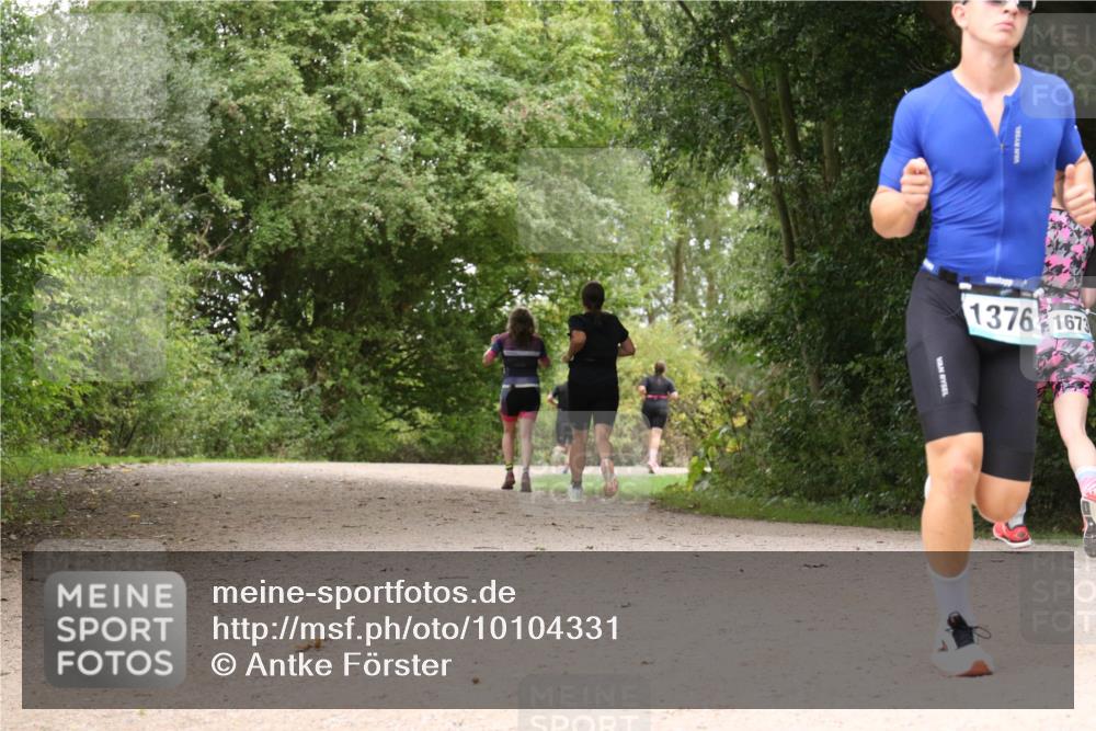 30.08.2026 - Elbe Triathlon Hamburg Antke Förster http://msf.ph/oto/10104331 30.08.2026 11:53:55 Laufen 1376, 1673 meine-sportfotos.de