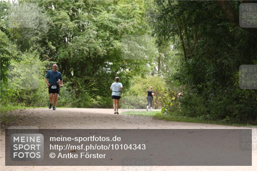 30.08.2026 - Elbe Triathlon Hamburg Antke Förster http://msf.ph/oto/10104343 30.08.2026 11:54:23 Laufen 1304 meine-sportfotos.de