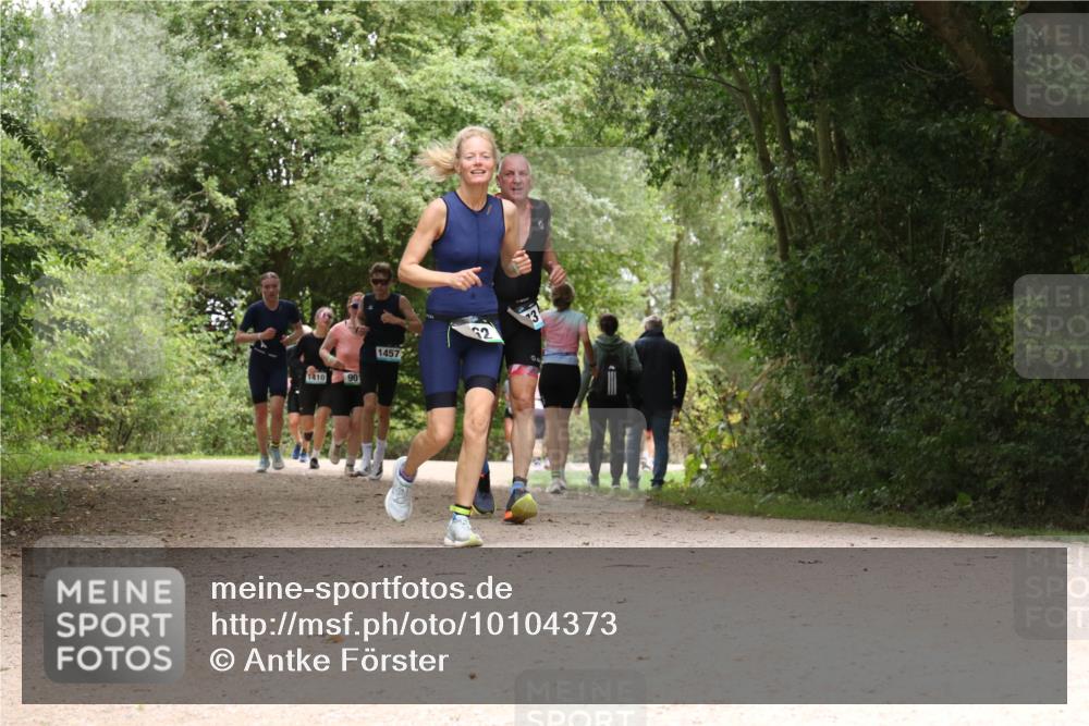 30.08.2026 - Elbe Triathlon Hamburg Antke Förster http://msf.ph/oto/10104373 30.08.2026 11:55:32 Laufen 1410, 90, 1457, 62 meine-sportfotos.de