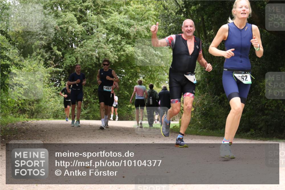 30.08.2026 - Elbe Triathlon Hamburg Antke Förster http://msf.ph/oto/10104377 30.08.2026 11:55:33 Laufen 1457, 62 meine-sportfotos.de