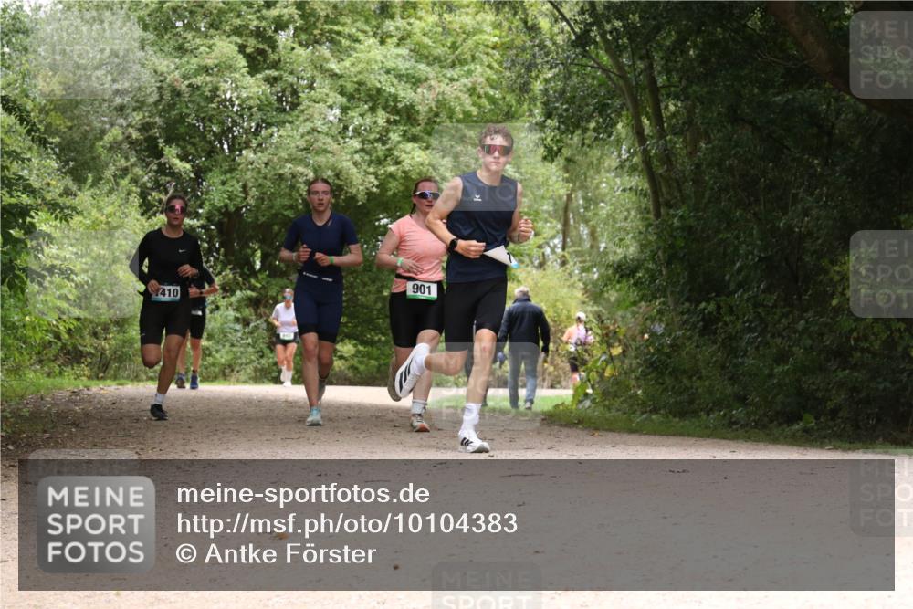 30.08.2026 - Elbe Triathlon Hamburg Antke Förster http://msf.ph/oto/10104383 30.08.2026 11:55:35 Laufen 410, 1940, 901 meine-sportfotos.de