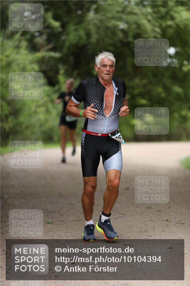 30.08.2026 - Elbe Triathlon Hamburg Antke Förster http://msf.ph/oto/10104394 30.08.2026 11:50:26 Laufen 25 meine-sportfotos.de