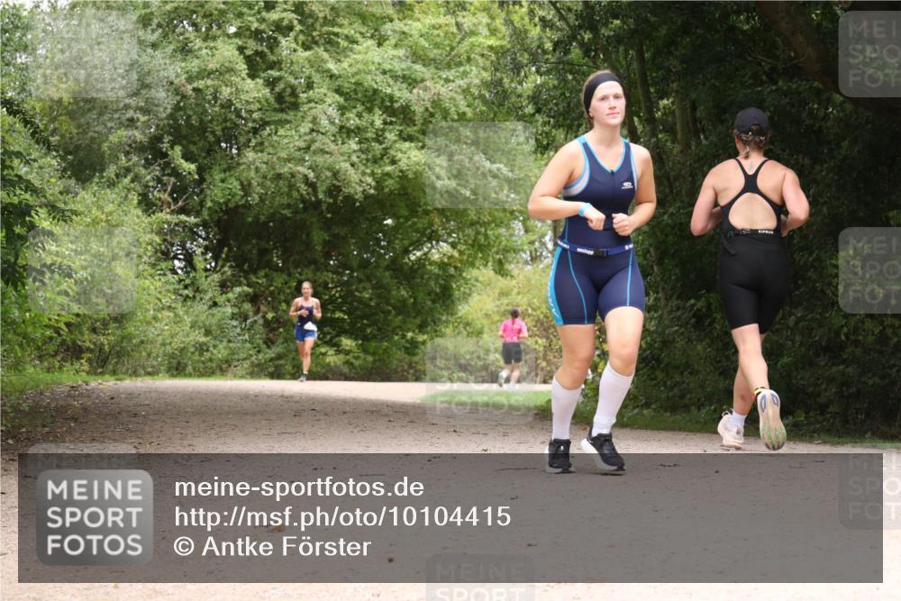 30.08.2026 - Elbe Triathlon Hamburg Antke Förster http://msf.ph/oto/10104415 30.08.2026 11:55:59 Laufen  meine-sportfotos.de