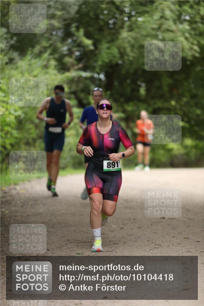 30.08.2026 - Elbe Triathlon Hamburg Antke Förster http://msf.ph/oto/10104418 30.08.2026 11:50:45 Laufen 891 meine-sportfotos.de