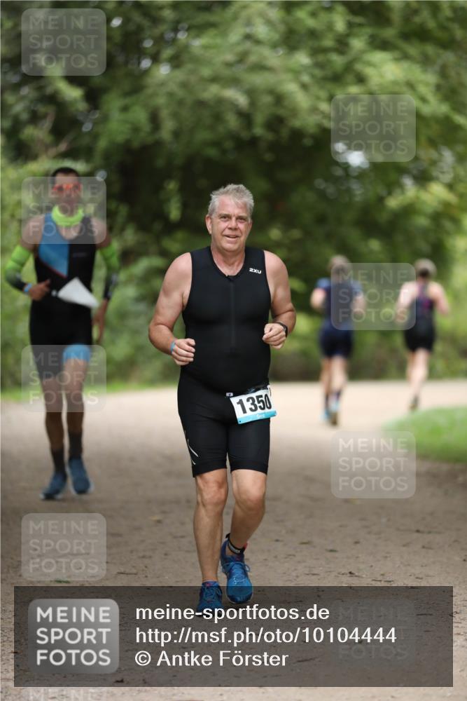 30.08.2026 - Elbe Triathlon Hamburg Antke Förster http://msf.ph/oto/10104444 30.08.2026 11:51:06 Laufen 2, 1350 meine-sportfotos.de