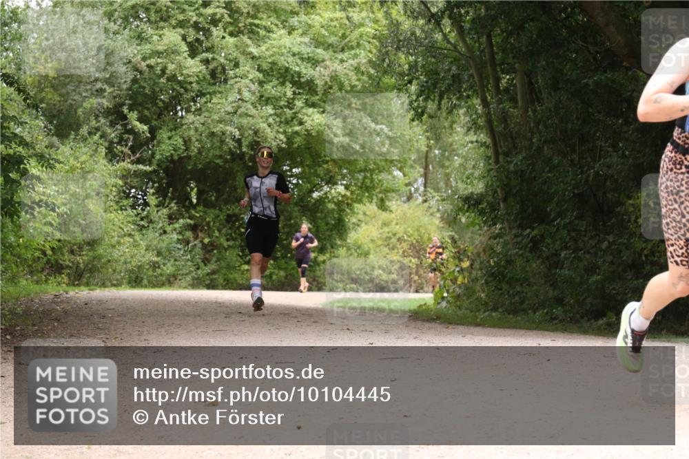 30.08.2026 - Elbe Triathlon Hamburg Antke Förster http://msf.ph/oto/10104445 30.08.2026 11:56:22 Laufen  meine-sportfotos.de