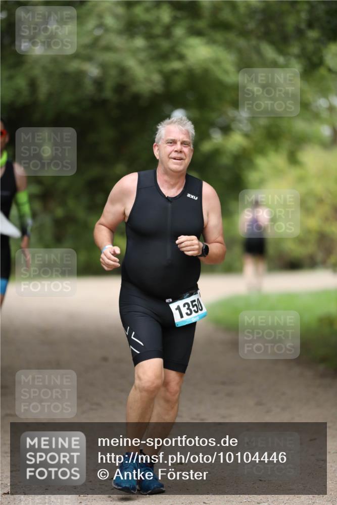 30.08.2026 - Elbe Triathlon Hamburg Antke Förster http://msf.ph/oto/10104446 30.08.2026 11:51:08 Laufen 2, 1350 meine-sportfotos.de