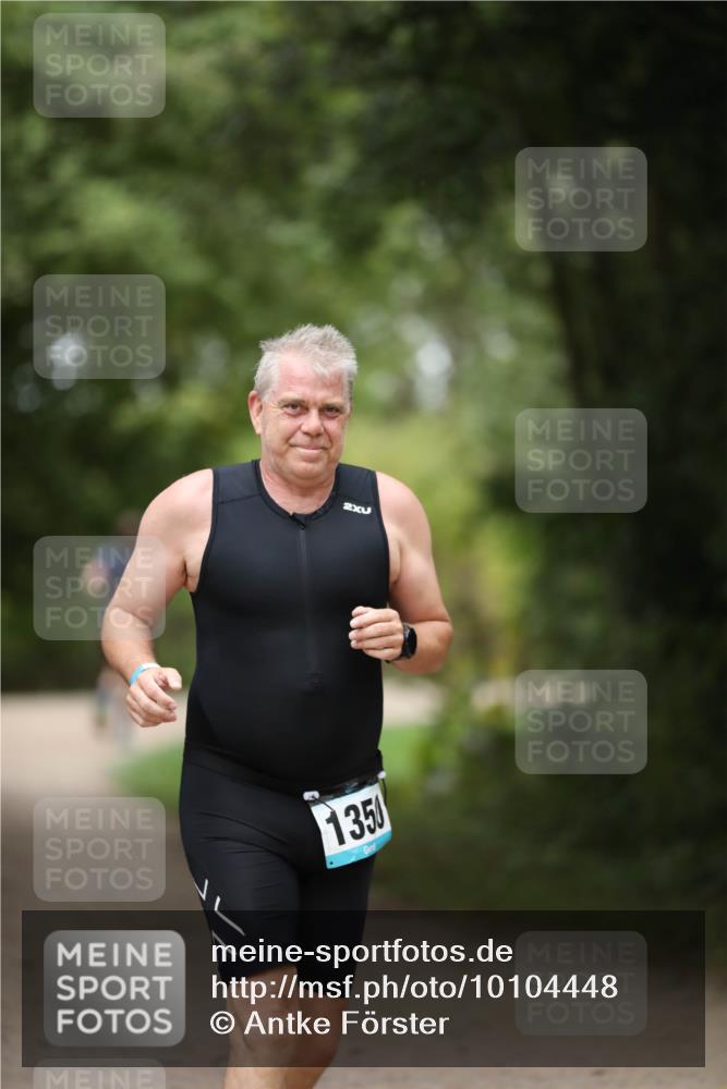 30.08.2026 - Elbe Triathlon Hamburg Antke Förster http://msf.ph/oto/10104448 30.08.2026 11:51:08 Laufen 2, 1350 meine-sportfotos.de