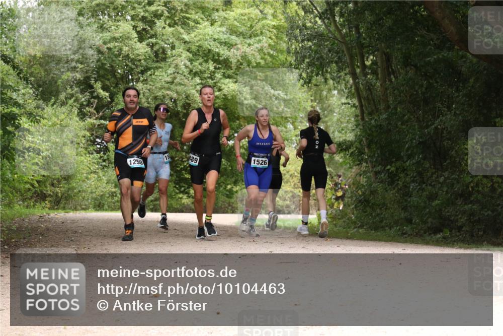 30.08.2026 - Elbe Triathlon Hamburg Antke Förster http://msf.ph/oto/10104463 30.08.2026 11:56:41 Laufen 2001, 1250, 489, 1526 meine-sportfotos.de