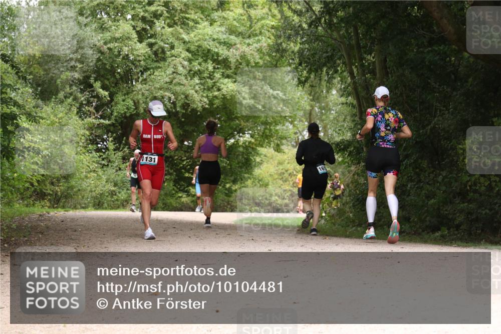 30.08.2026 - Elbe Triathlon Hamburg Antke Förster http://msf.ph/oto/10104481 30.08.2026 11:57:20 Laufen 1131, 161 meine-sportfotos.de