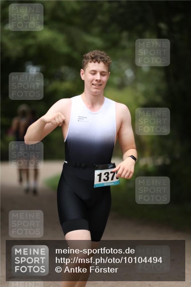30.08.2026 - Elbe Triathlon Hamburg Antke Förster http://msf.ph/oto/10104494 30.08.2026 11:52:12 Laufen 137 meine-sportfotos.de