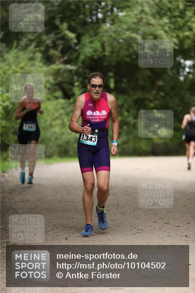 30.08.2026 - Elbe Triathlon Hamburg Antke Förster http://msf.ph/oto/10104502 30.08.2026 11:52:16 Laufen 1301, 1343 meine-sportfotos.de
