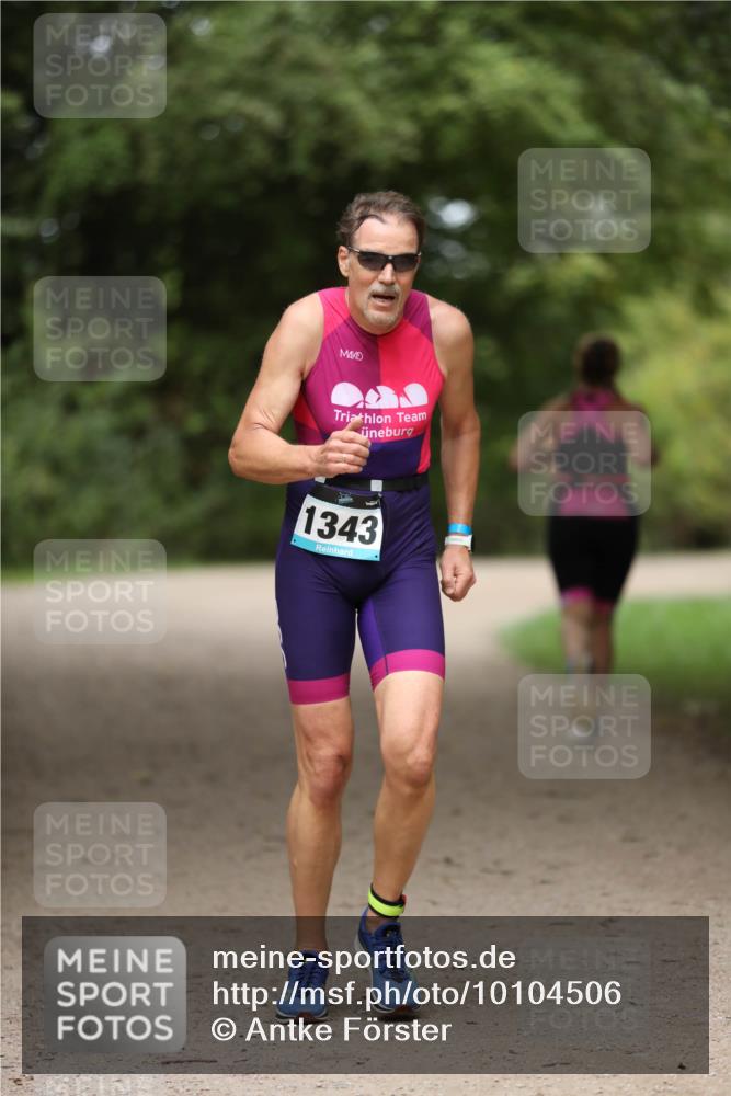 30.08.2026 - Elbe Triathlon Hamburg Antke Förster http://msf.ph/oto/10104506 30.08.2026 11:52:17 Laufen 1343 meine-sportfotos.de