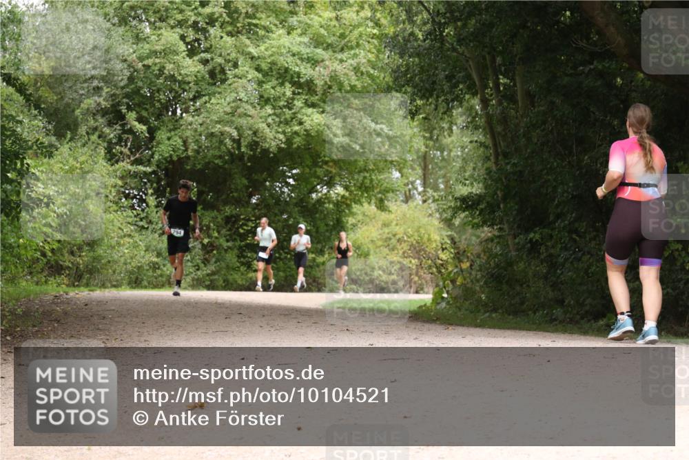 30.08.2026 - Elbe Triathlon Hamburg Antke Förster http://msf.ph/oto/10104521 30.08.2026 11:57:45 Laufen 162 meine-sportfotos.de