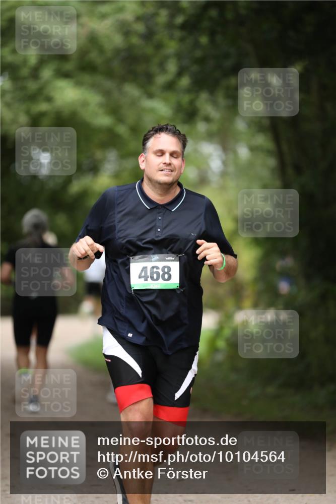 30.08.2026 - Elbe Triathlon Hamburg Antke Förster http://msf.ph/oto/10104564 30.08.2026 11:52:52 Laufen 468 meine-sportfotos.de