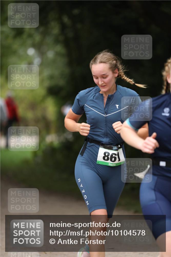 30.08.2026 - Elbe Triathlon Hamburg Antke Förster http://msf.ph/oto/10104578 30.08.2026 11:53:15 Laufen 198 meine-sportfotos.de