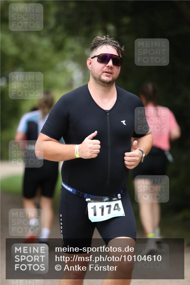 30.08.2026 - Elbe Triathlon Hamburg Antke Förster http://msf.ph/oto/10104610 30.08.2026 11:53:29 Laufen 1174 meine-sportfotos.de