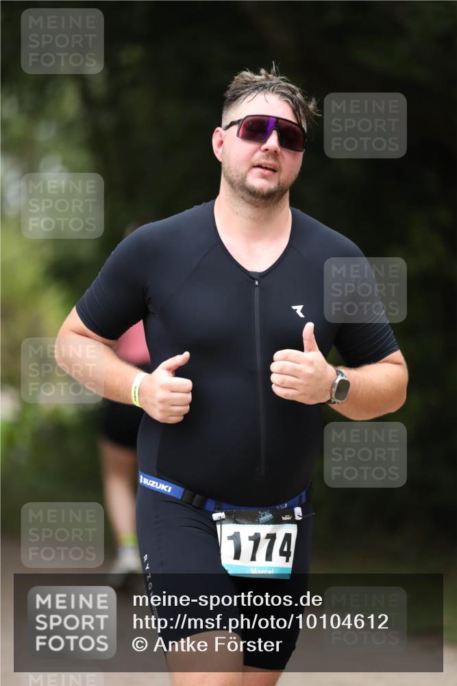 30.08.2026 - Elbe Triathlon Hamburg Antke Förster http://msf.ph/oto/10104612 30.08.2026 11:53:30 Laufen 1774 meine-sportfotos.de