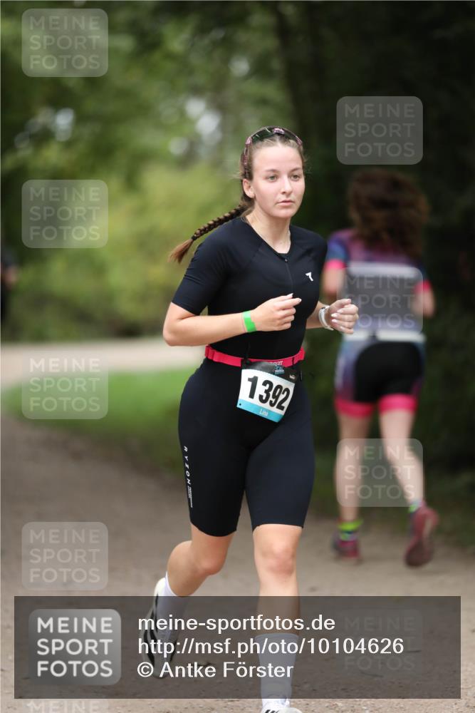 30.08.2026 - Elbe Triathlon Hamburg Antke Förster http://msf.ph/oto/10104626 30.08.2026 11:53:50 Laufen 1392 meine-sportfotos.de