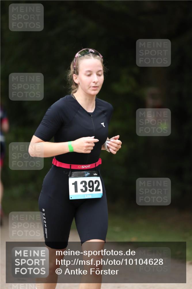 30.08.2026 - Elbe Triathlon Hamburg Antke Förster http://msf.ph/oto/10104628 30.08.2026 11:53:51 Laufen 1392 meine-sportfotos.de