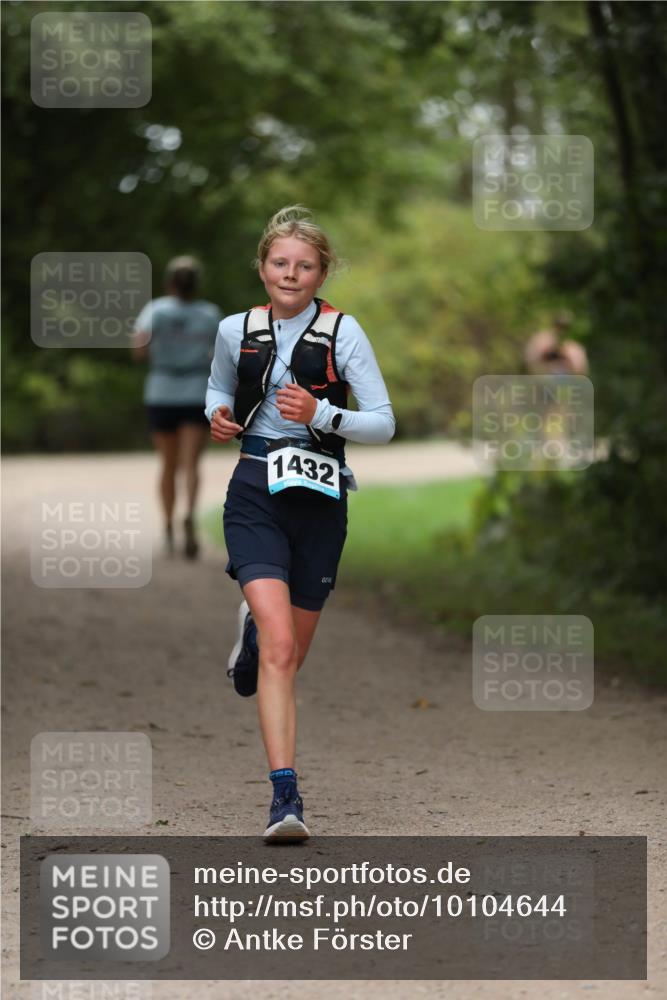 30.08.2026 - Elbe Triathlon Hamburg Antke Förster http://msf.ph/oto/10104644 30.08.2026 11:54:22 Laufen 1432 meine-sportfotos.de