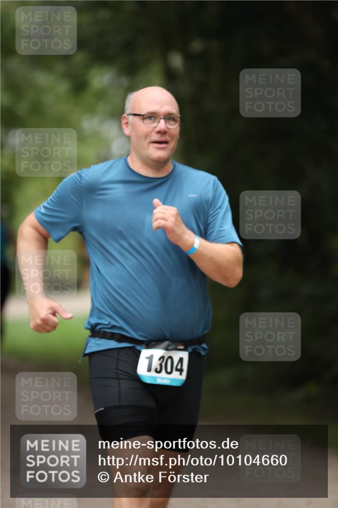 30.08.2026 - Elbe Triathlon Hamburg Antke Förster http://msf.ph/oto/10104660 30.08.2026 11:54:32 Laufen 1304 meine-sportfotos.de
