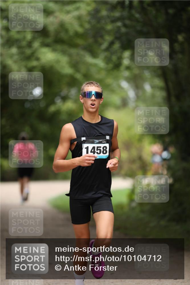 30.08.2026 - Elbe Triathlon Hamburg Antke Förster http://msf.ph/oto/10104712 30.08.2026 11:55:53 Laufen 1458 meine-sportfotos.de