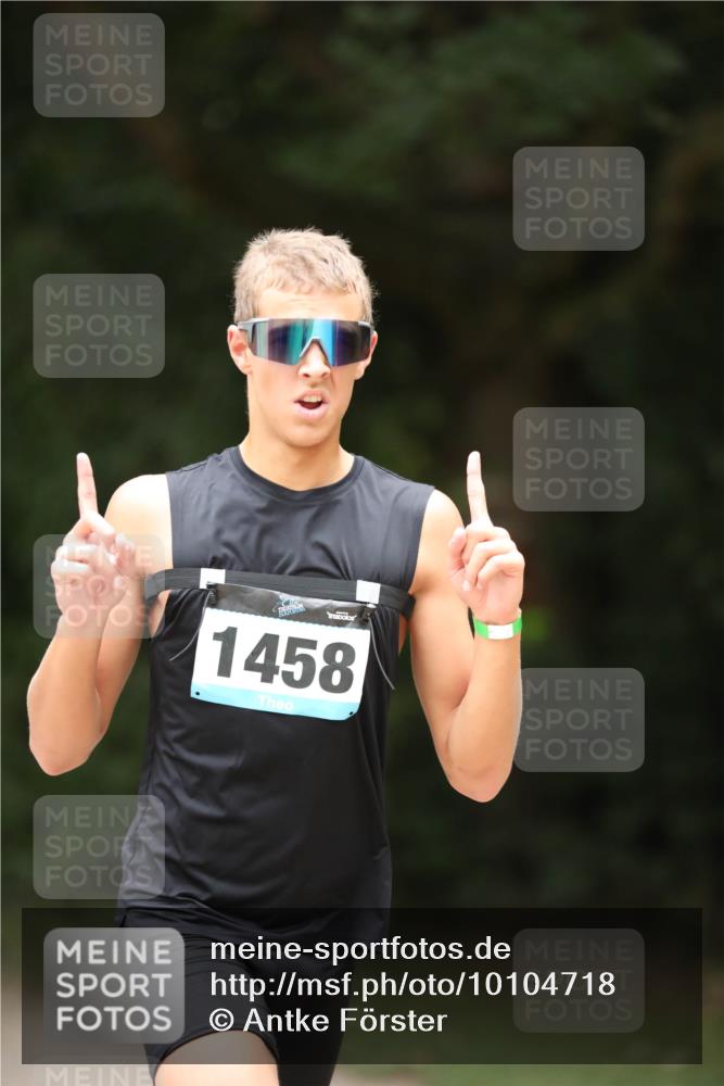 30.08.2026 - Elbe Triathlon Hamburg Antke Förster http://msf.ph/oto/10104718 30.08.2026 11:55:55 Laufen 1458 meine-sportfotos.de