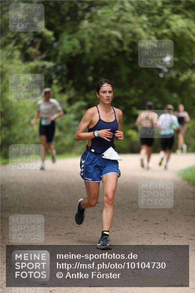 30.08.2026 - Elbe Triathlon Hamburg Antke Förster http://msf.ph/oto/10104730 30.08.2026 11:56:10 Laufen  meine-sportfotos.de