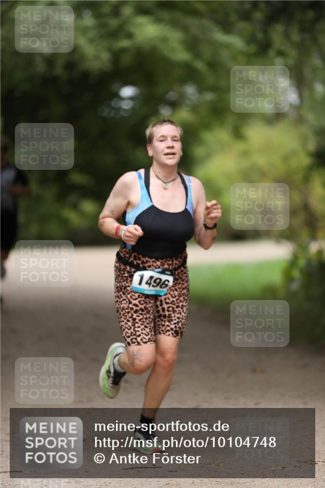 30.08.2026 - Elbe Triathlon Hamburg Antke Förster http://msf.ph/oto/10104748 30.08.2026 11:56:22 Laufen 1496 meine-sportfotos.de